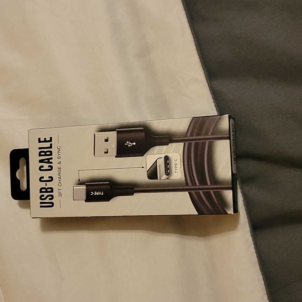 USB-C CHARGER